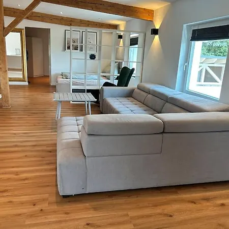 Aussergewoehnliches Scheunen-loft * Kehrig
