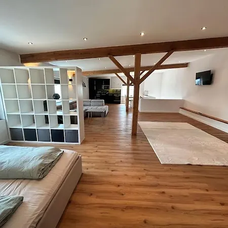 Aussergewoehnliches Scheunen-loft * Kehrig
